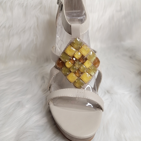 Strappy open toe high heel platforms. - Picture 6 of 13